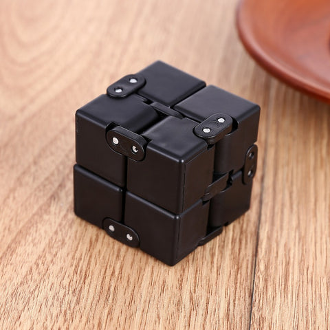 Infinity Magic Cube Infinity  Cube Finger Cube toy for Autism and ADHD Relief Focus Anxiety Stress Relax Gift Toy Hand Spinner